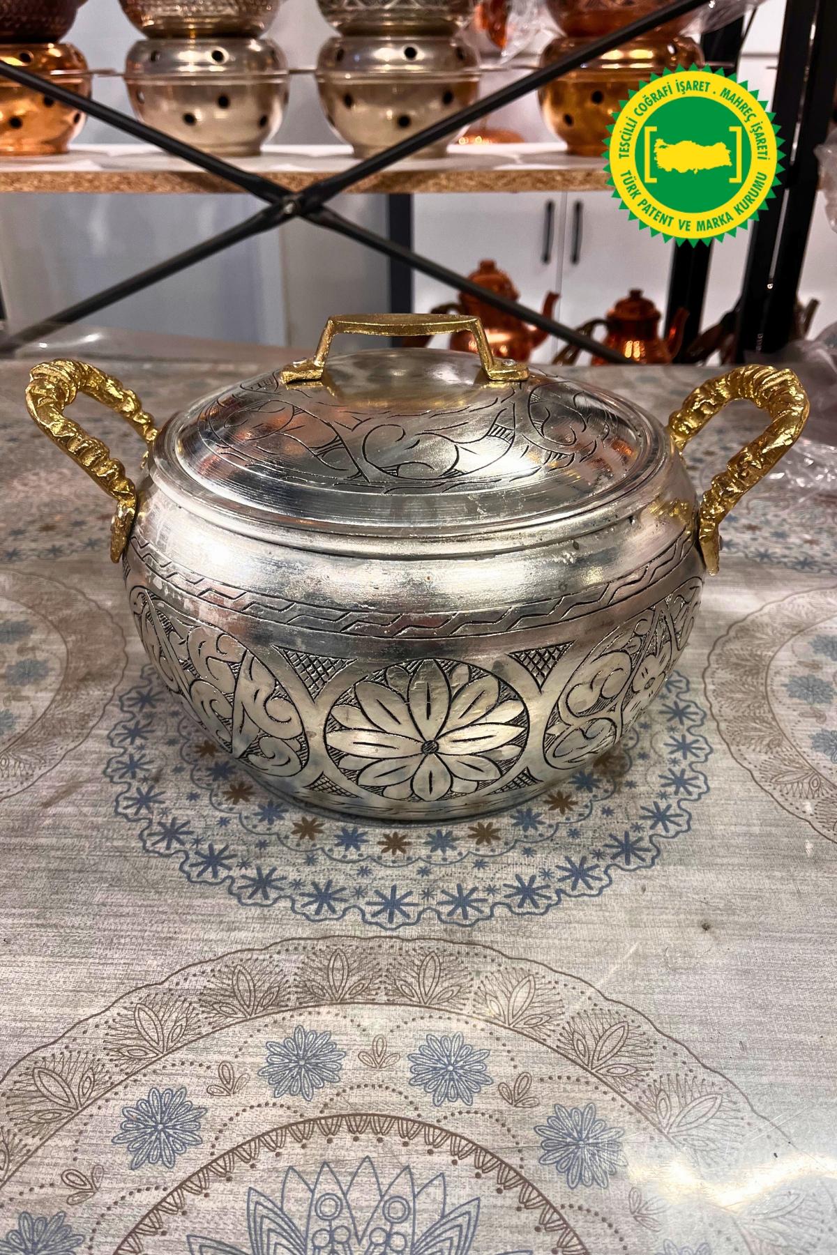 Yedikuyular Oyma Ağır İşleme Bakır Tencere 6 Litre